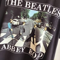 "THE BEATLES" 100% cotton "ABBEY ROAD" t-shirt