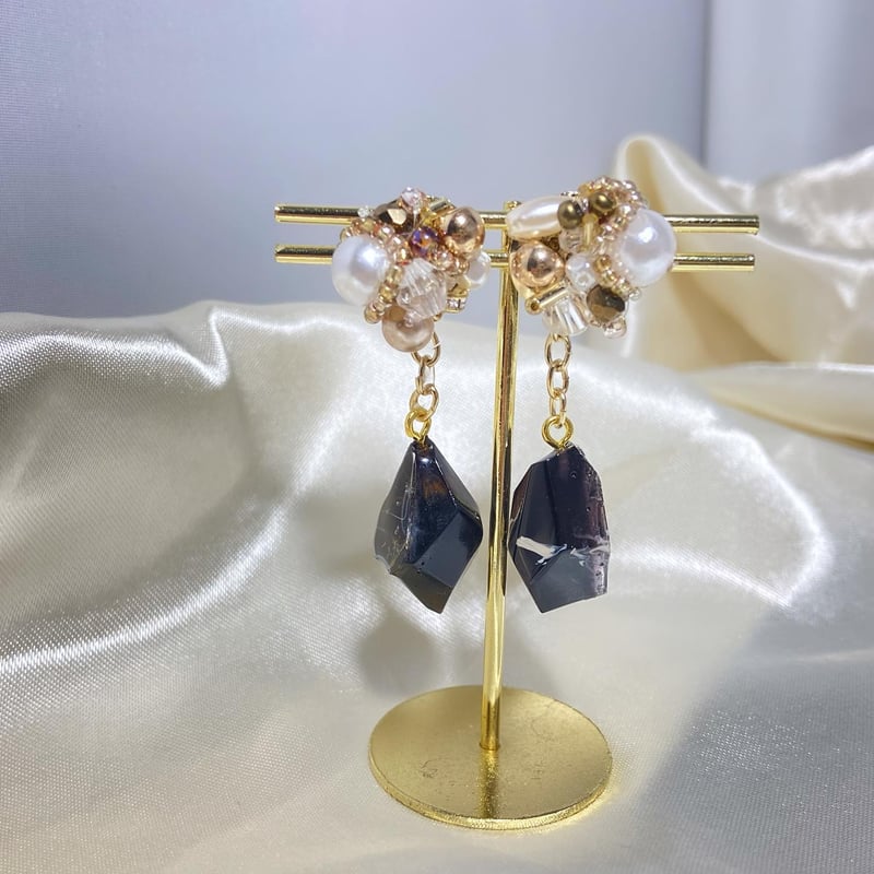 レジンピアス コーヒーゼリーとビーズ【ハンドメイド】 | hs-Store