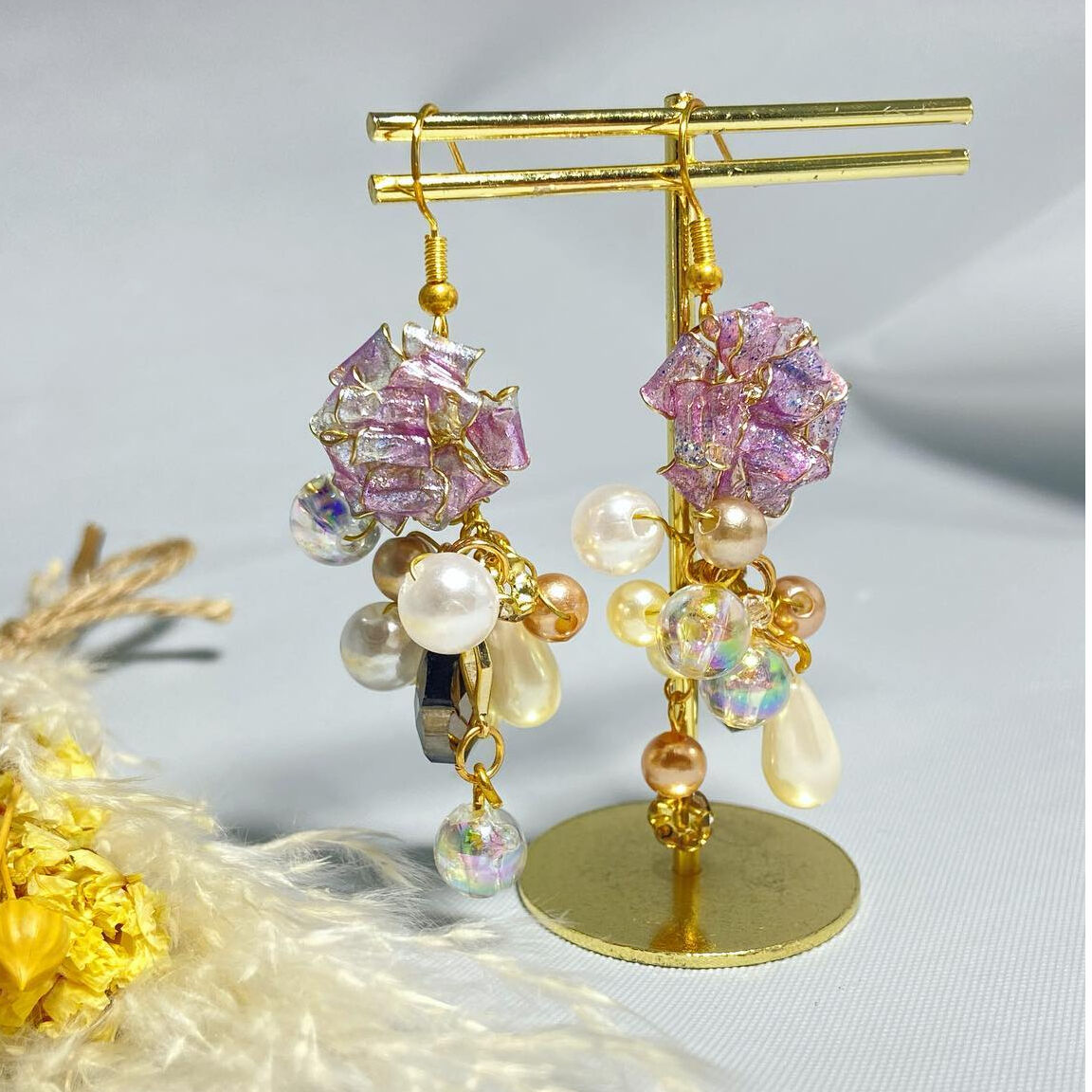 【#1238】パール　オーロラ　ハンドメイドアクセサリー　ピアス　イヤリング ハンドメイド】真珠ビーズピアス バラ(ディップフラワー