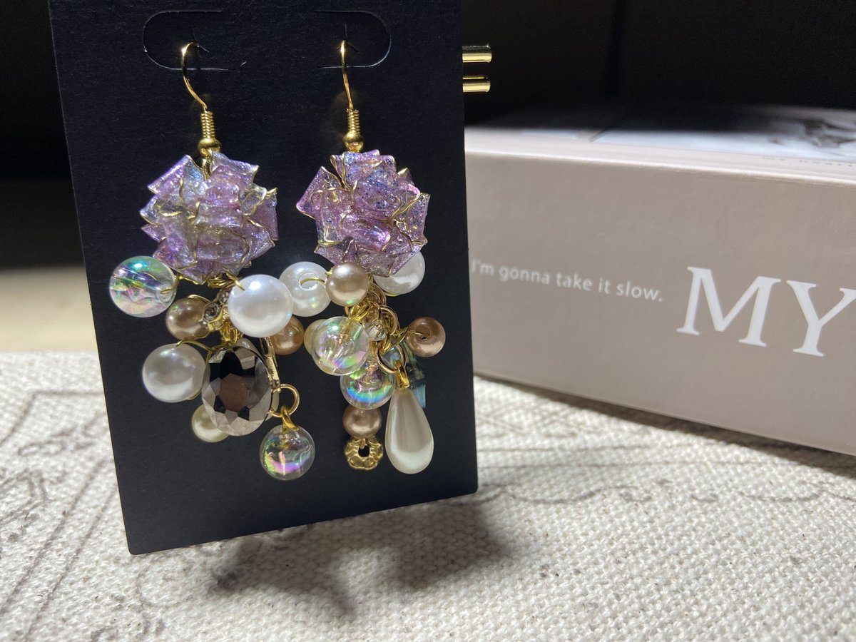 【#1238】パール　オーロラ　ハンドメイドアクセサリー　ピアス　イヤリング フラワーモチーフパールイヤリング 結婚式 お呼ばれ 成人式