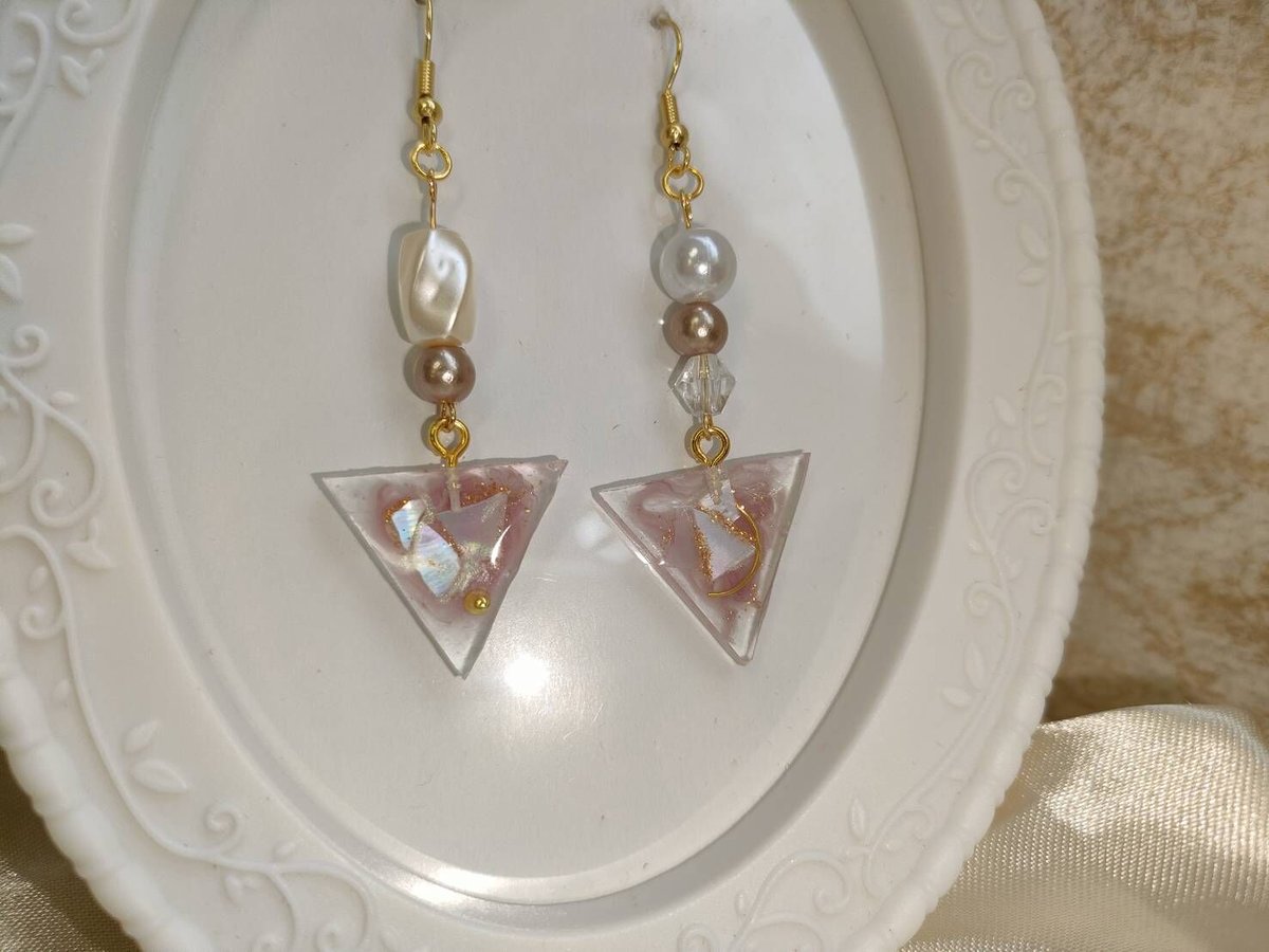 ≪151 ピンク≫ハンドメイドレジンピアス 450円 ≪151 ピンク≫ハンドメイドレジンピアス 450円 ハンドメイド】レジン