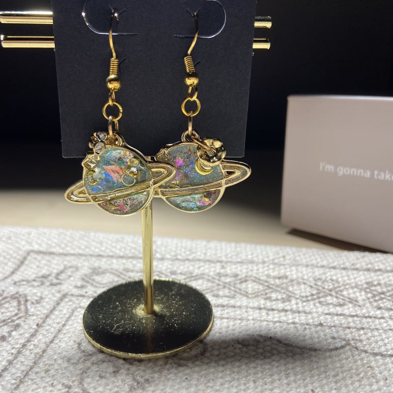 ハンドメイド】レジンピアス 宇宙・惑星 フックピアス | hs-Store