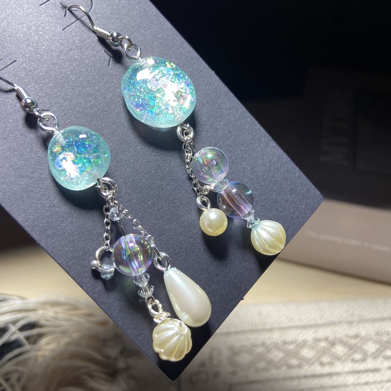 ハンドメイド】クラゲピアス チェーンピアス オーロラビーズ レジン