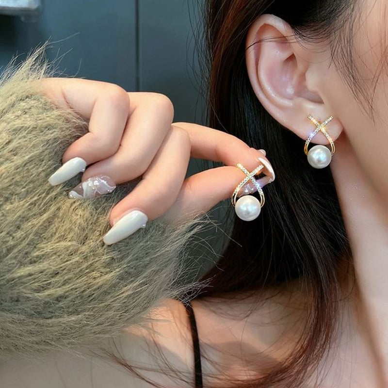 パール ピアス キラキラ ワンポイント 両耳 かわいい パール