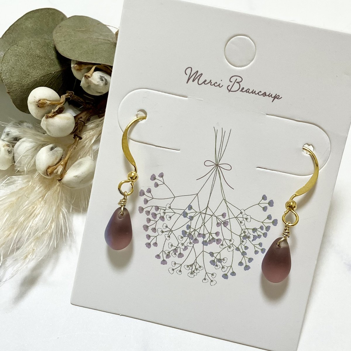 SOLD◆ ハンドメイド ピアス チェコビーズ サイコロ 黒 ブラック 小振り SOLD◇ ハンドメイド ピアス チェコビーズ サイコロ 黒 ブラック