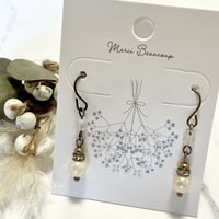 6.クリスタルハート オーロラ ガラスカット ゴールド フックピアス