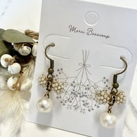 6.クリスタルハート オーロラ ガラスカット ゴールド フックピアス