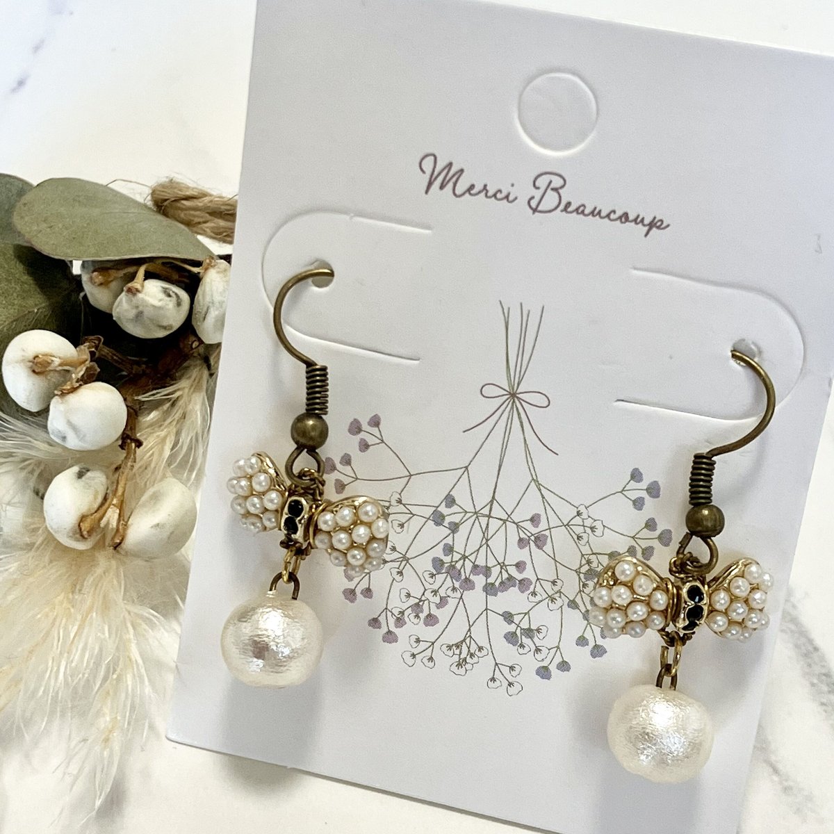 ハンドメイド　コットンパール　リボン　イヤリング ハンドメイドコットンパールリボンイヤリング