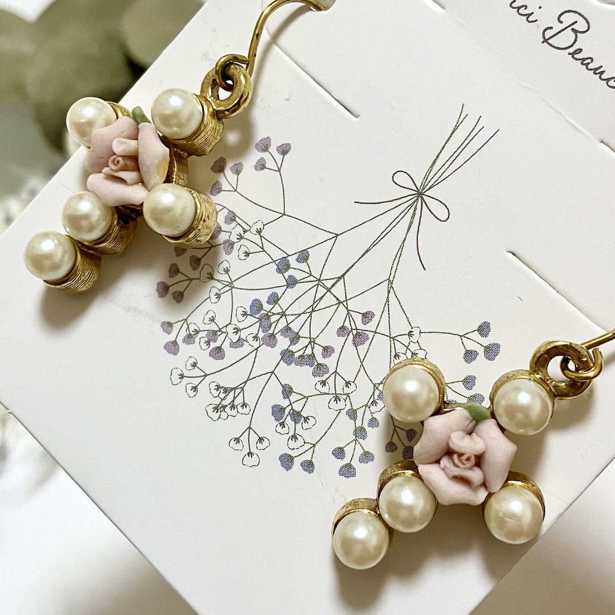 24.天然石 薔薇モチーフ アシメデザイン シルバー フックピアス