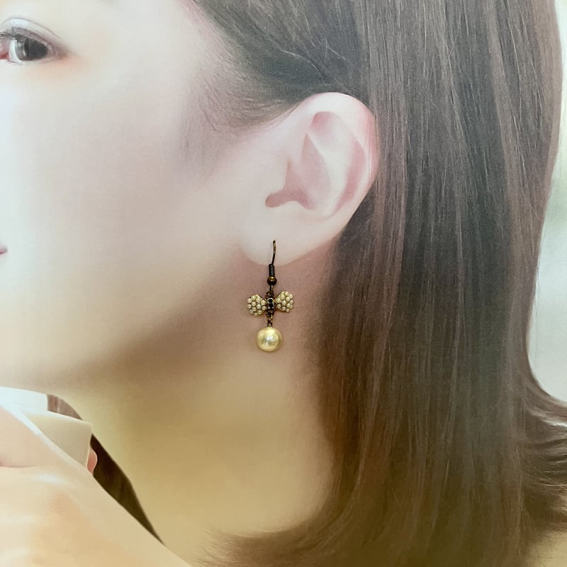 31.アンティーク調 コットンパール リボン フックピアス ハンドメイド 