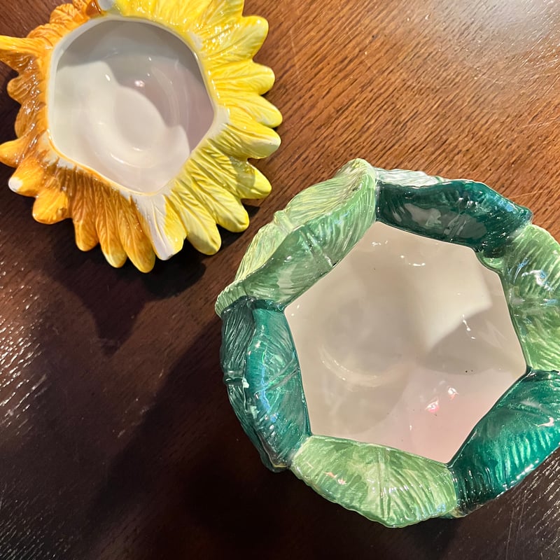 ひまわりの陶器小物入れ | アンティーク家具と喫茶キャバレーのネット