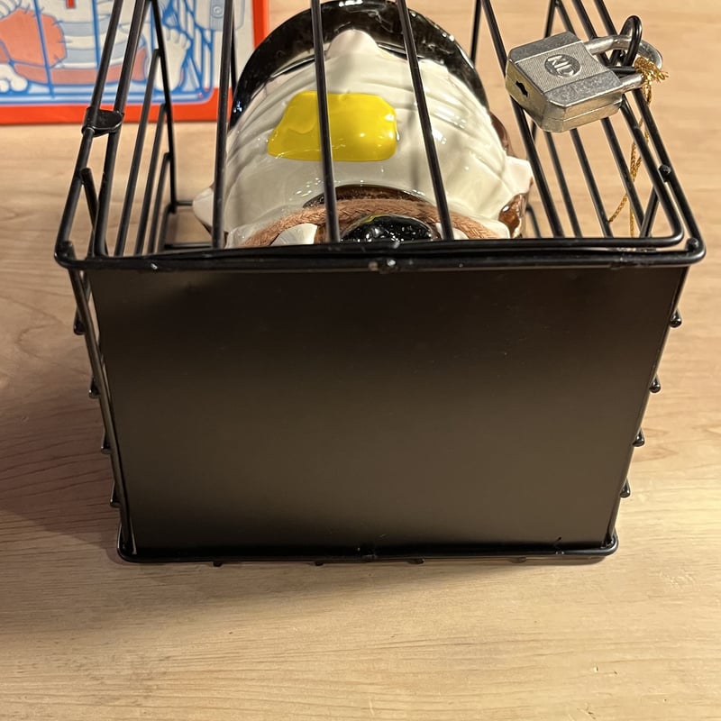 目がちょっと動く牢獄ギャング貯金箱 (デッドストック 目がちょっと動く牢獄ギャング貯金箱 (デッドストック
