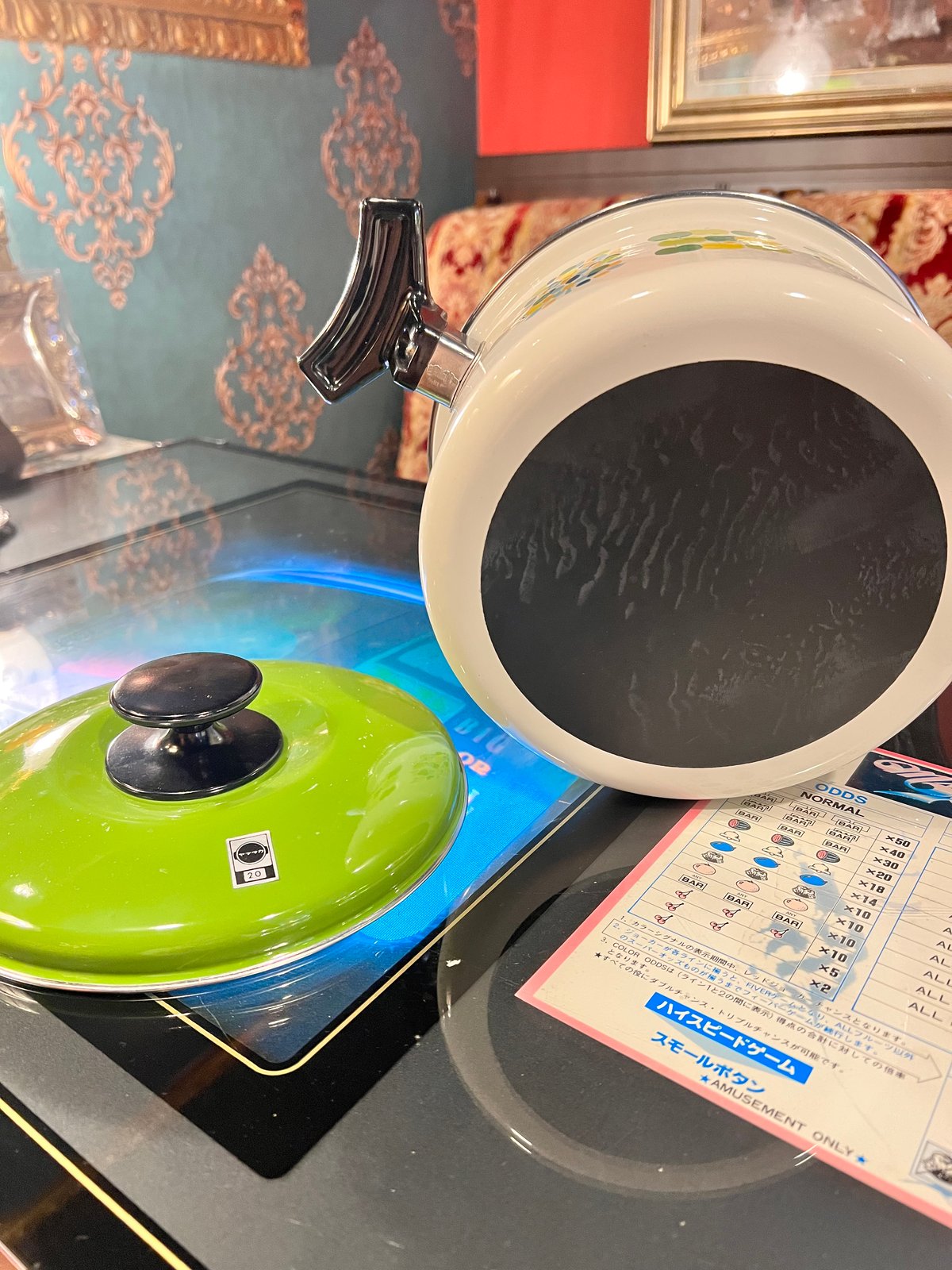 昭和レトロ　ホーロー両手鍋　りんご りんご柄が可愛い！ホーロー両手鍋 | アンティーク家具と喫茶