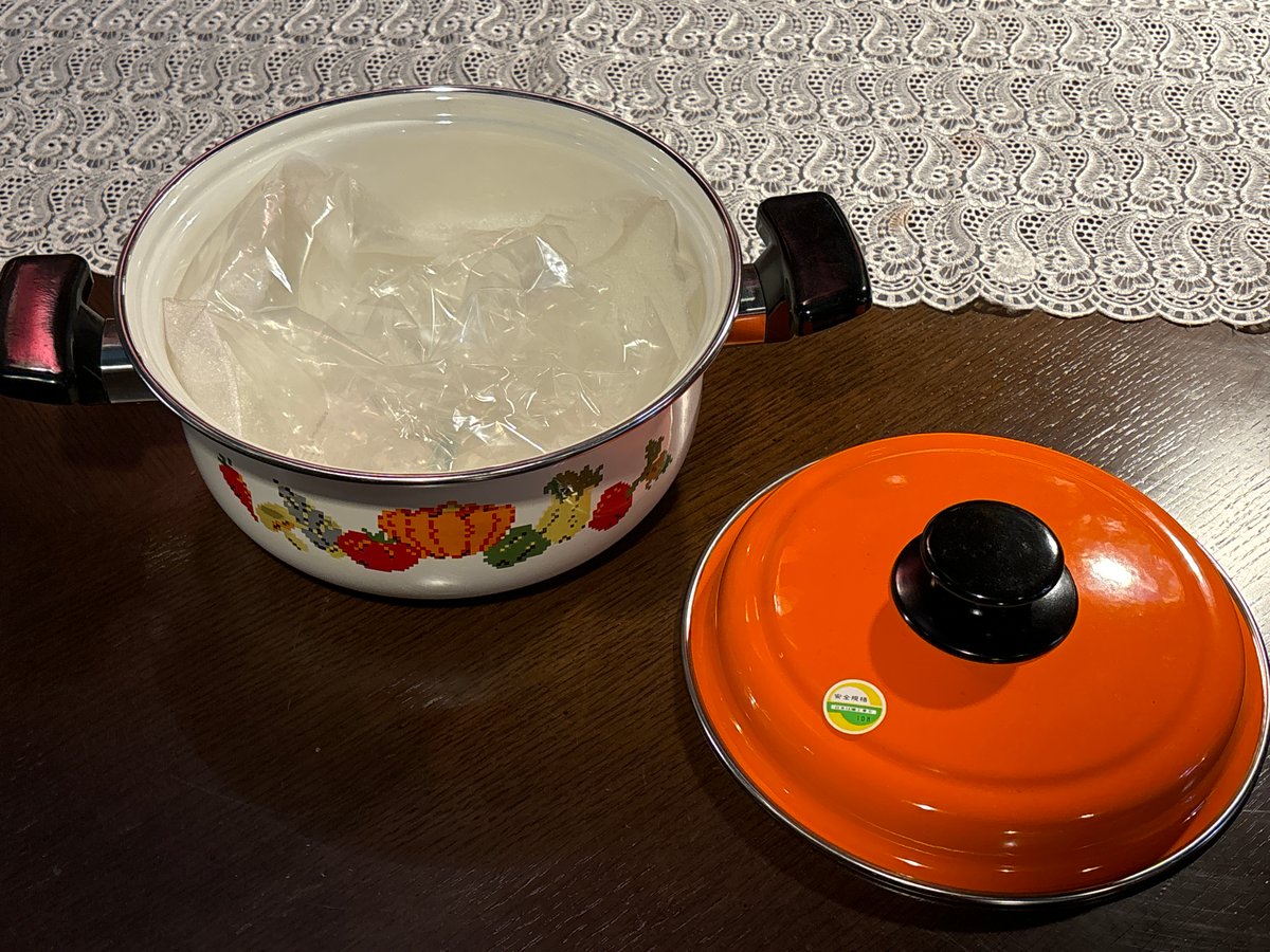 昭和レトロ　野菜柄　ホーロー鍋　デッドストック デッドストック 野菜ドット柄 ホーロー鍋 箱あり | アンティーク家具と