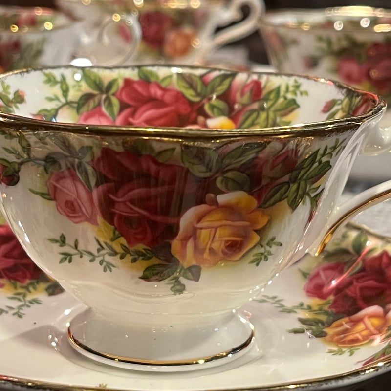 ロイヤルアルバート ティーカップセット | アンティーク家具と喫茶
