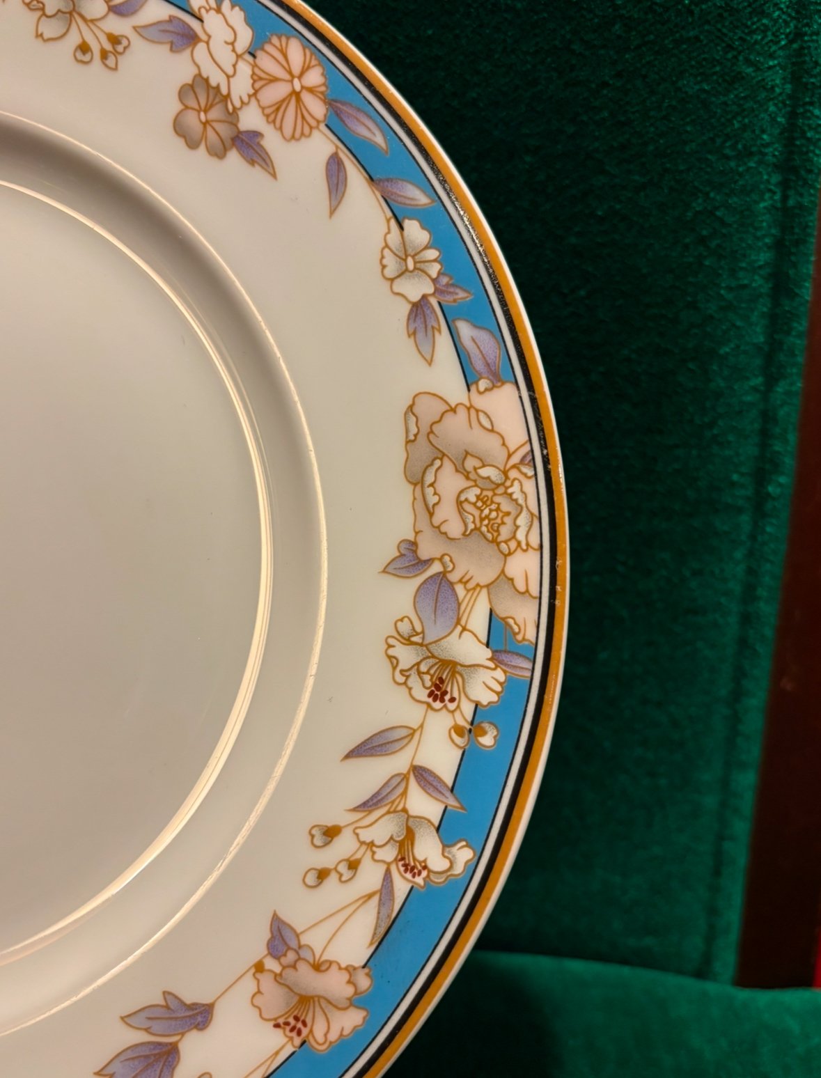 ドイツ製 Hutschenreuther Bone China INDIGO LEONARD