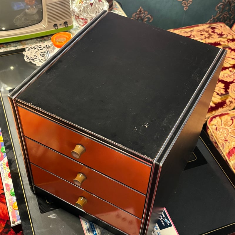 昭和レトロ オレンジの小引き出し | アンティーク家具と喫茶
