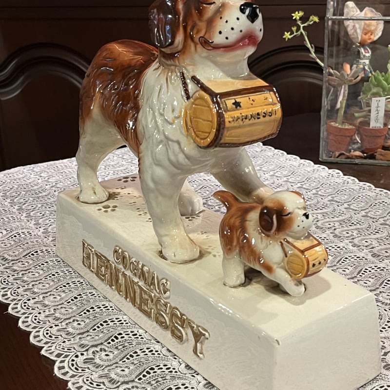 セントバーナード・ヘネシー・コニャック 陶器置物