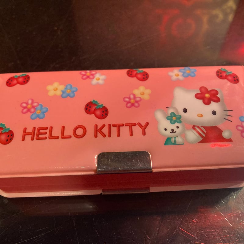 レトロなキティちゃんミニ筆箱 | アンティーク家具と喫茶キャバレーの