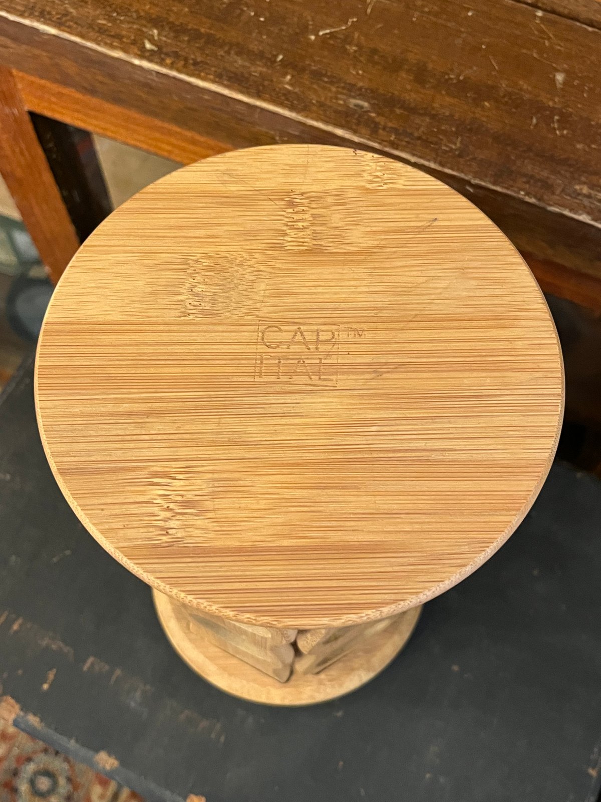 CAPITAL 回転式木製スパイスボトルホルダー アロマオイルホルダー