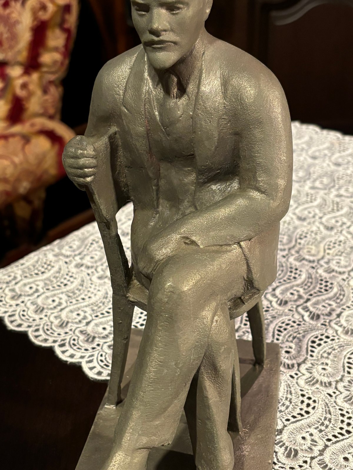 レーニン像 ロシアの革命家 | アンティーク家具と喫茶キャバレーの