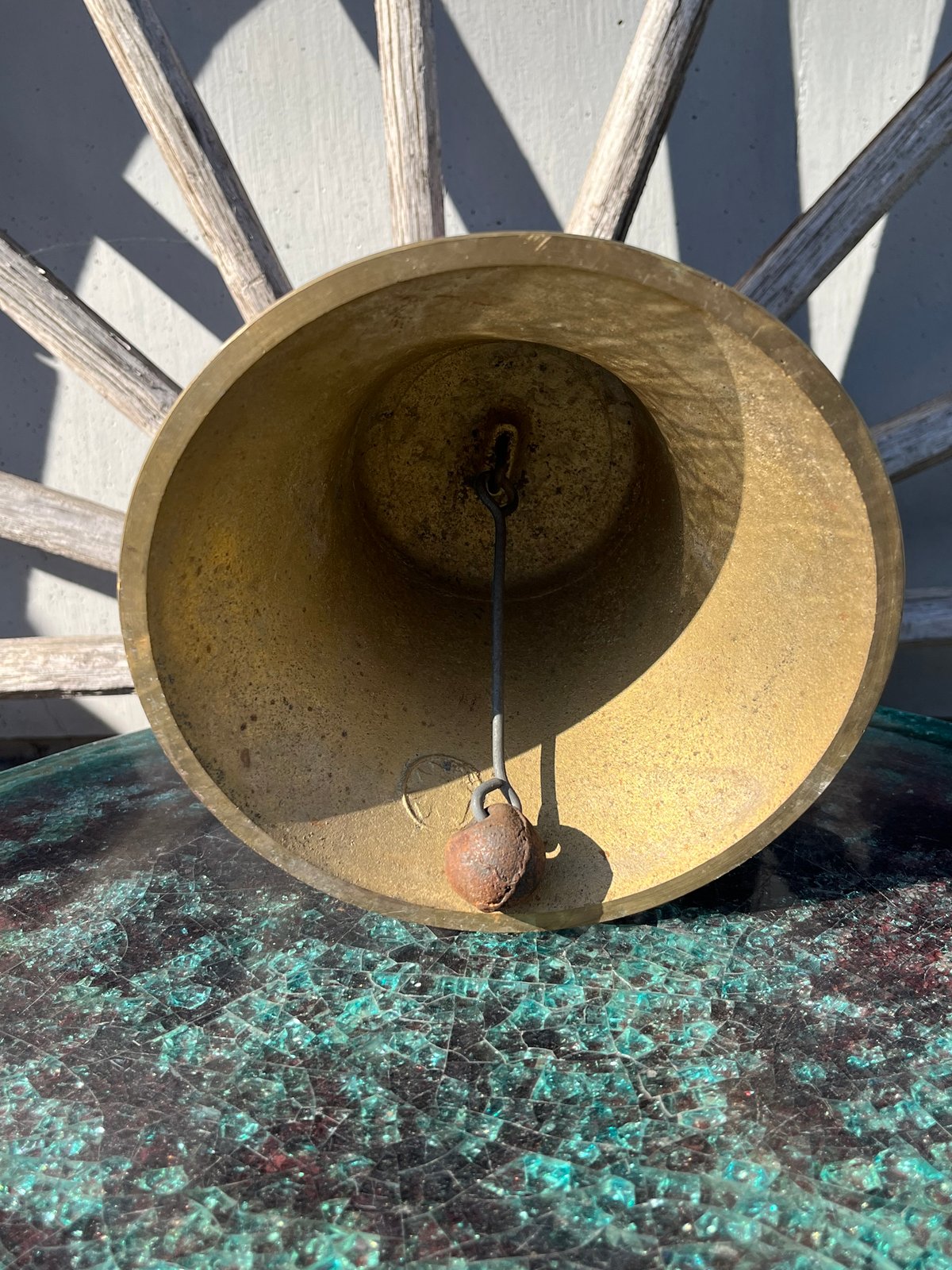 金属製 人形形状の鐘 ちいさな音が鳴るハンドベル 古道具 骨董 金属製