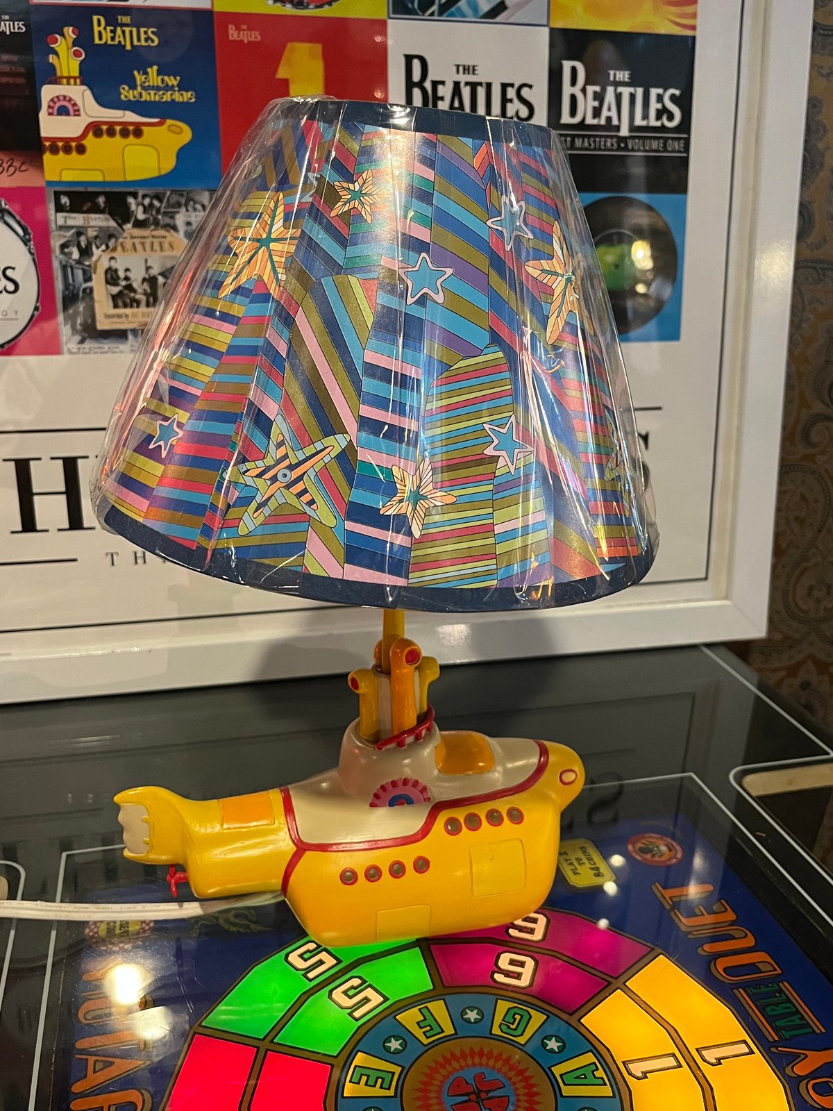⭕ビートルズ クリスマス オーナメント イエロー サブマリン カールトンd327 Amazon.com: Hallmark Keepsake Christmas Ornament ; 2000 The