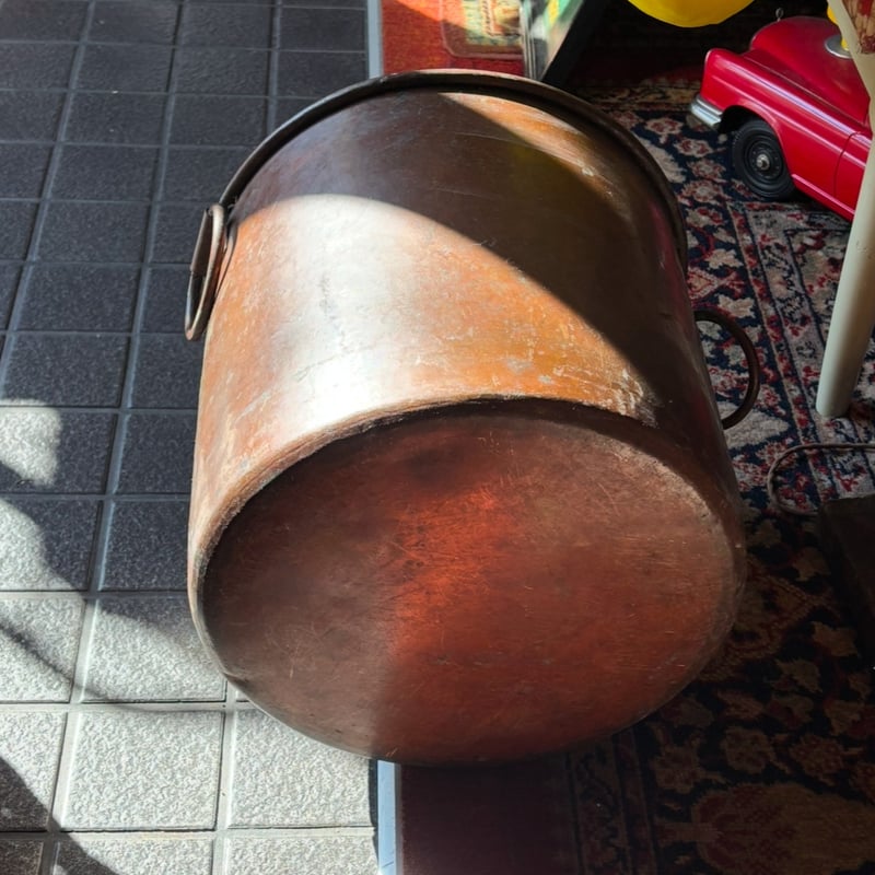 銅製 レトロな丸胴プランター(火鉢)バケツ | アンティーク家具と喫茶
