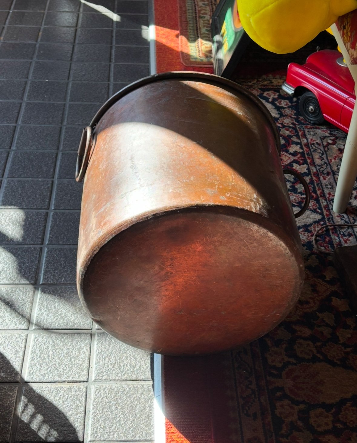 銅製 レトロな丸胴プランター(火鉢)バケツ | アンティーク家具と喫茶