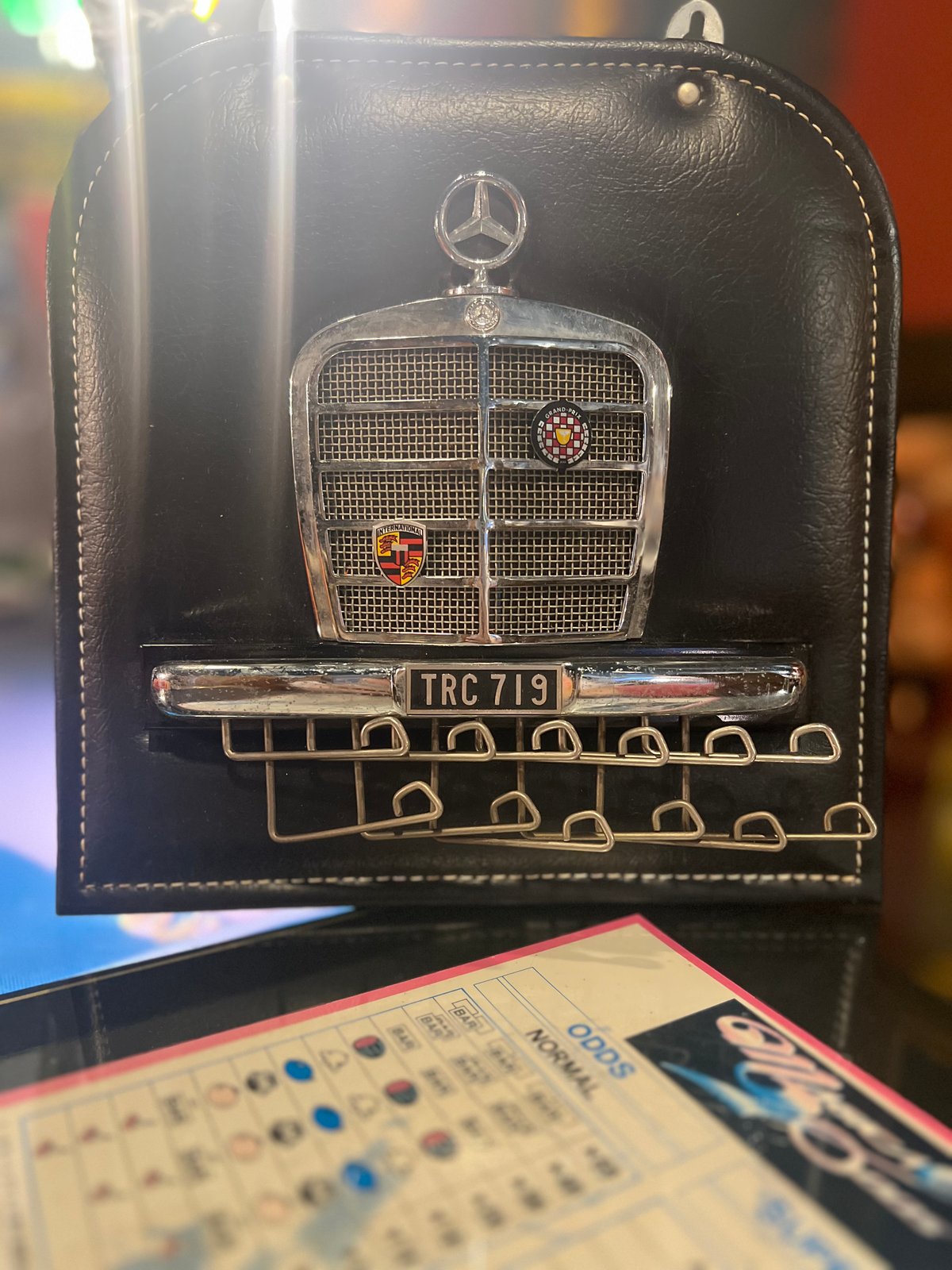 【希少】MERCEDES-BENZ ヴィンテージアート　ベンツ ドイツ 壁掛け ヴィンテージメルセデスベンツ 壁掛けキーリング | アンティーク家具と