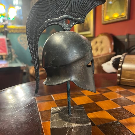 ギリシャ戦士のヘルメット置物（ブロンズ像）