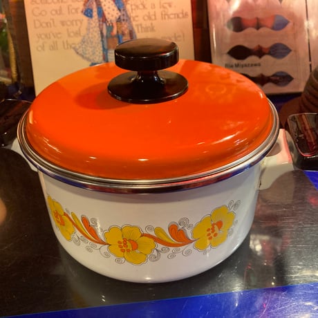 エベレスト　ホーロー　片手鍋　両手鍋 everest エベレスト ホーロー片手鍋 レトロイエロー 18cm