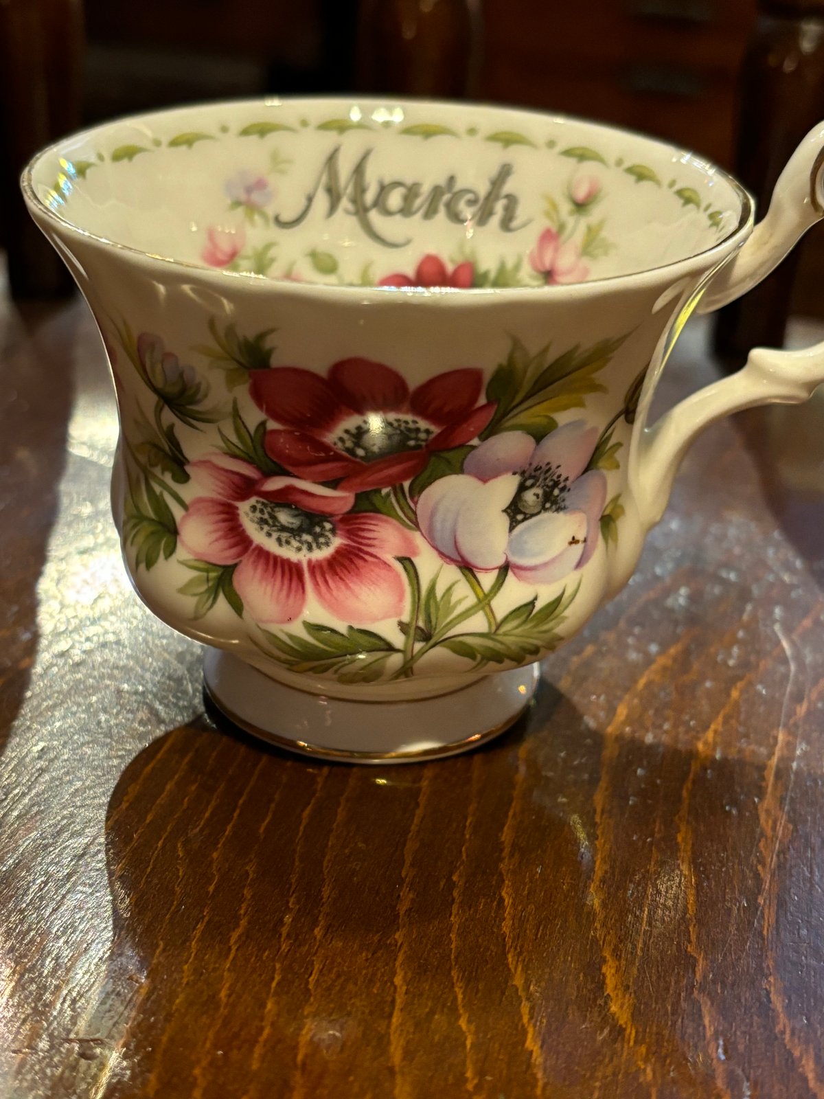 希少 ロイヤルアルバート マンスリーシリーズ陶花 クラスター 3月 希少 ロイヤルアルバート マンスリーシリーズ陶花 クラスター 3