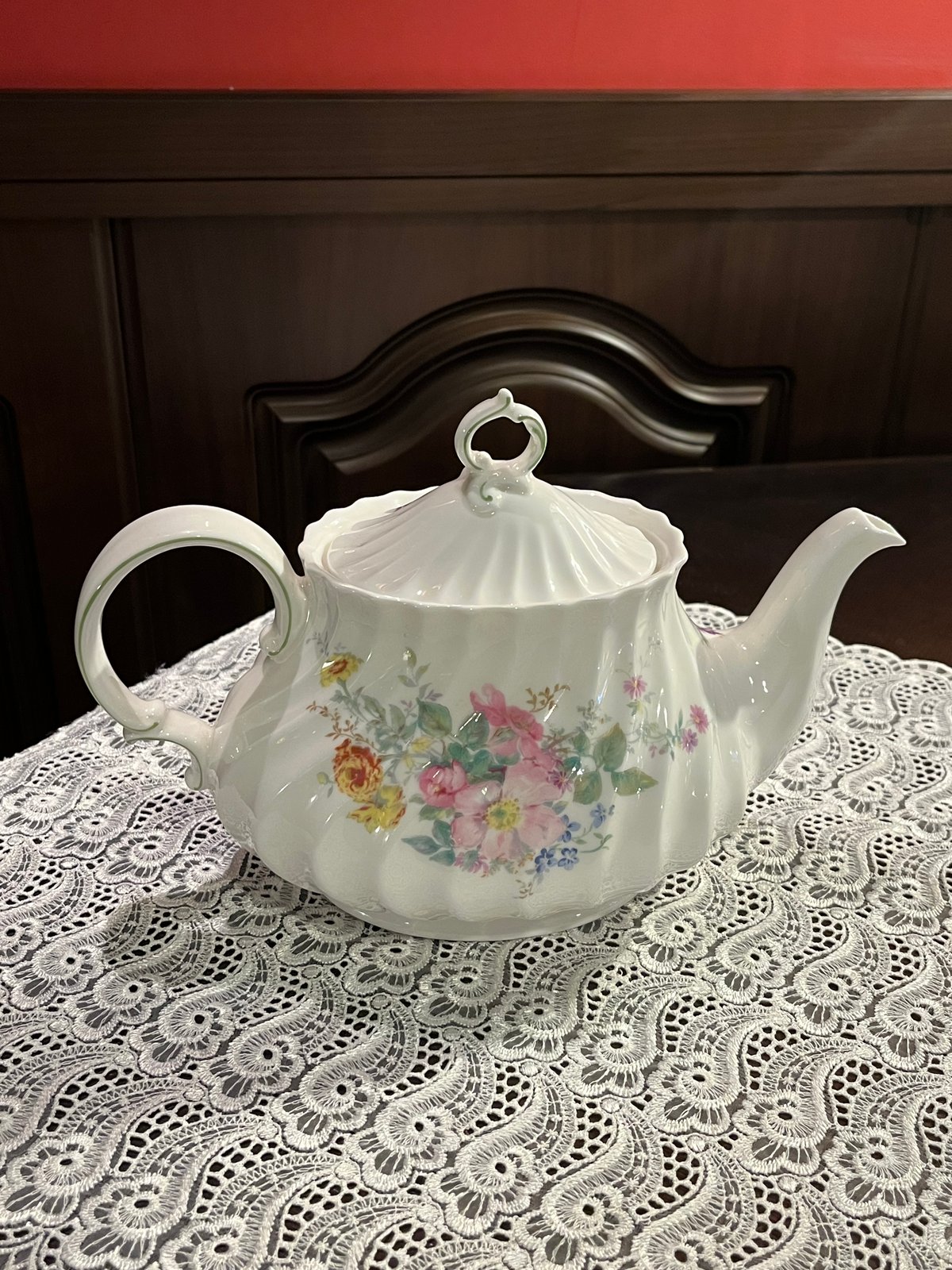 ロイヤルドルトン リアルオールドウィロー&テディベア ティーポット型置物 Royal Doulton - 【希少品】ロイヤルドルトン☆ Real Old Willow