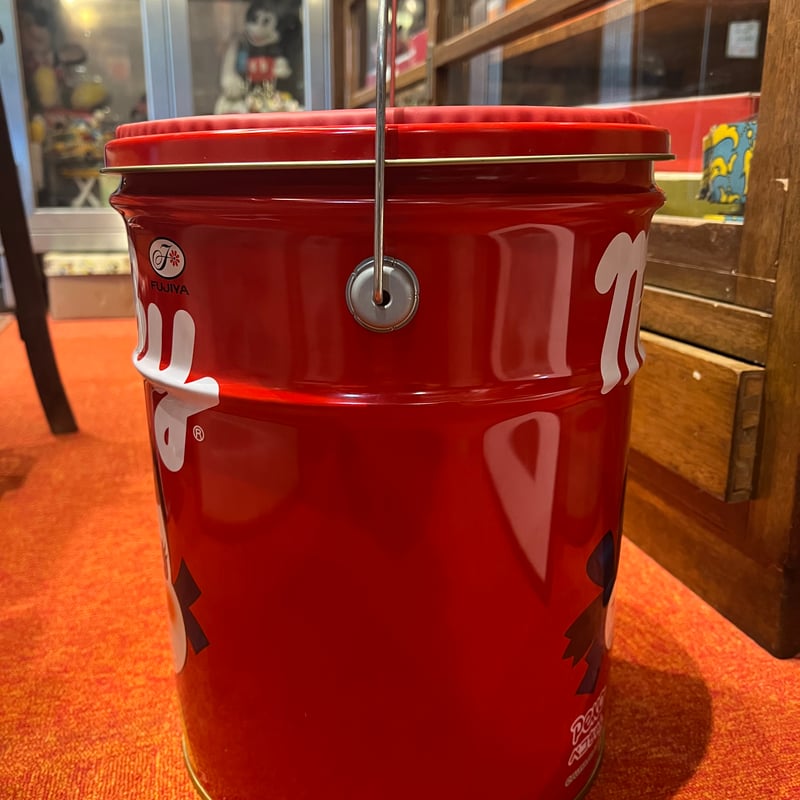 不二家☆ペコちゃん缶スツール Amazon.co.jp: 不二家ペコちゃんスツール缶 : おもちゃ