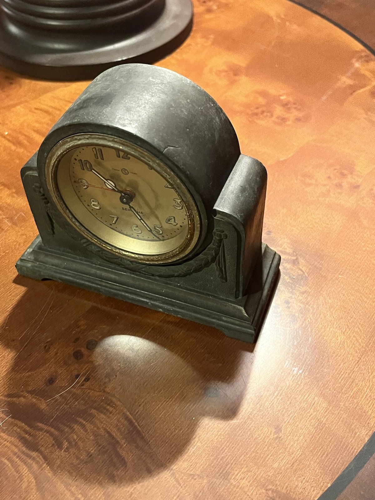 金属製精工舎の置き時計 （ジャンク品） | アンティーク家具と喫茶