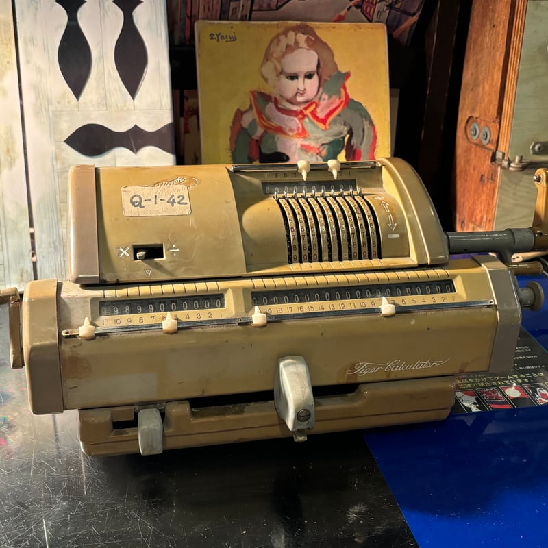ジャンク品】レトロ タイガー手回し計算機 | アンティーク家具と喫茶