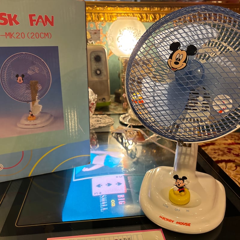 ディズニー かわいいミッキーの扇風機 ホワイト 風量2段切り替え 箱