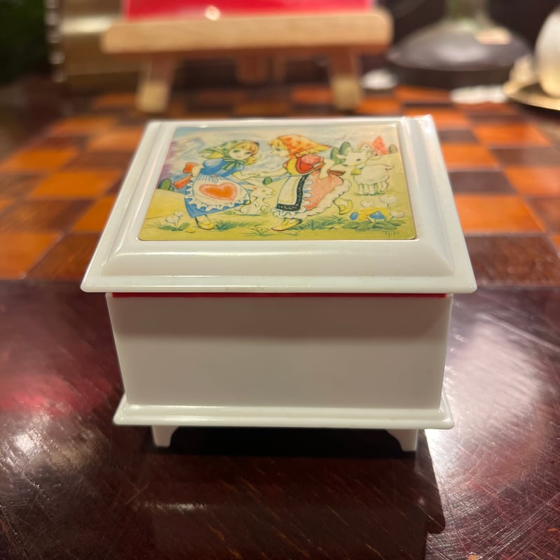 昭和レトロ オルゴール付き小さな宝石箱 | アンティーク家具と喫茶