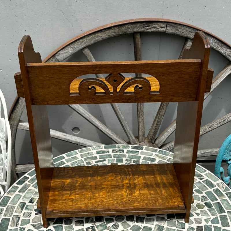 くさび棚 ナラ材 透かし彫り | アンティーク家具と喫茶