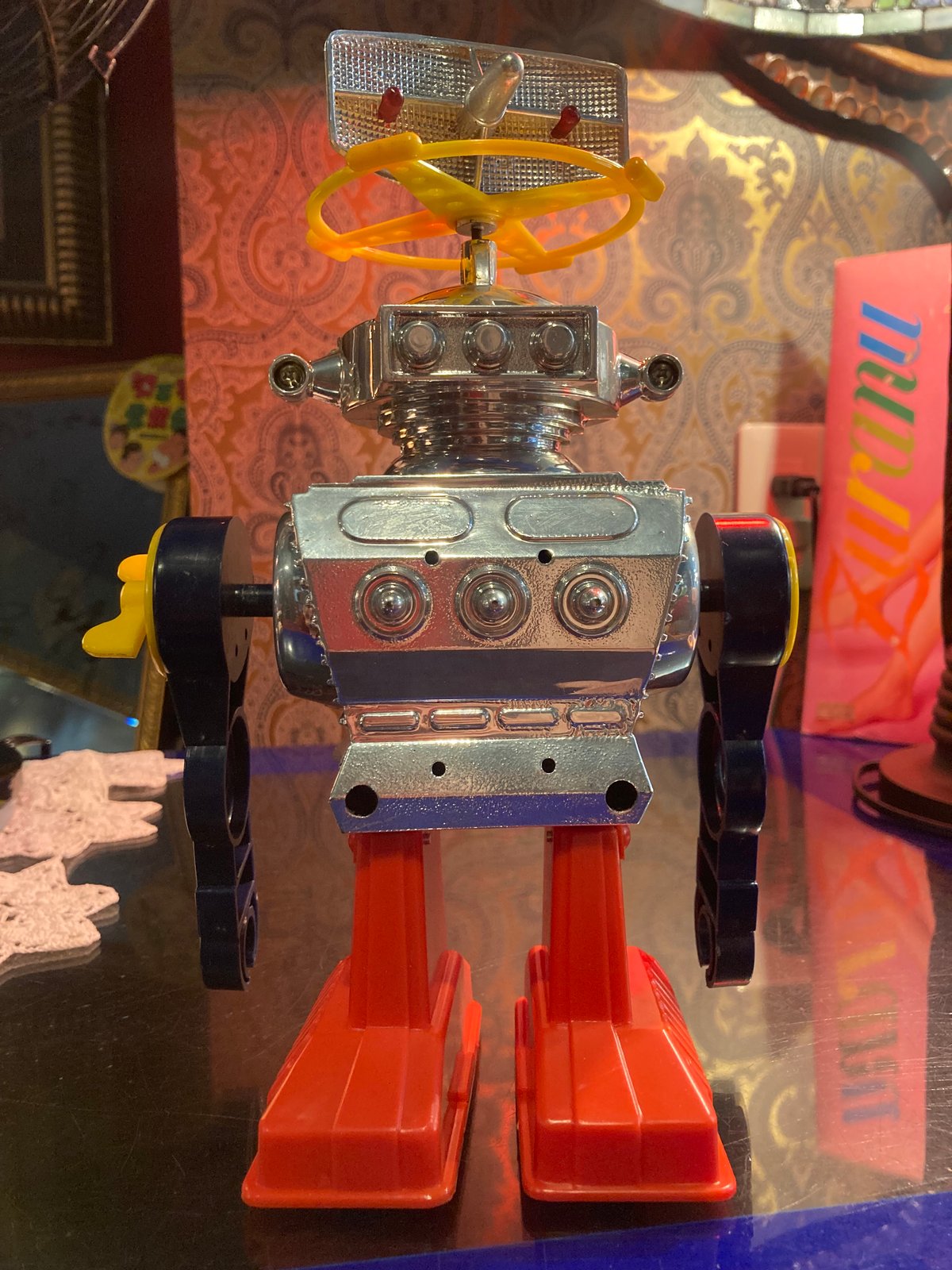 ゼンマイ大回転ロボット | アンティーク家具と喫茶キャバレーのネット