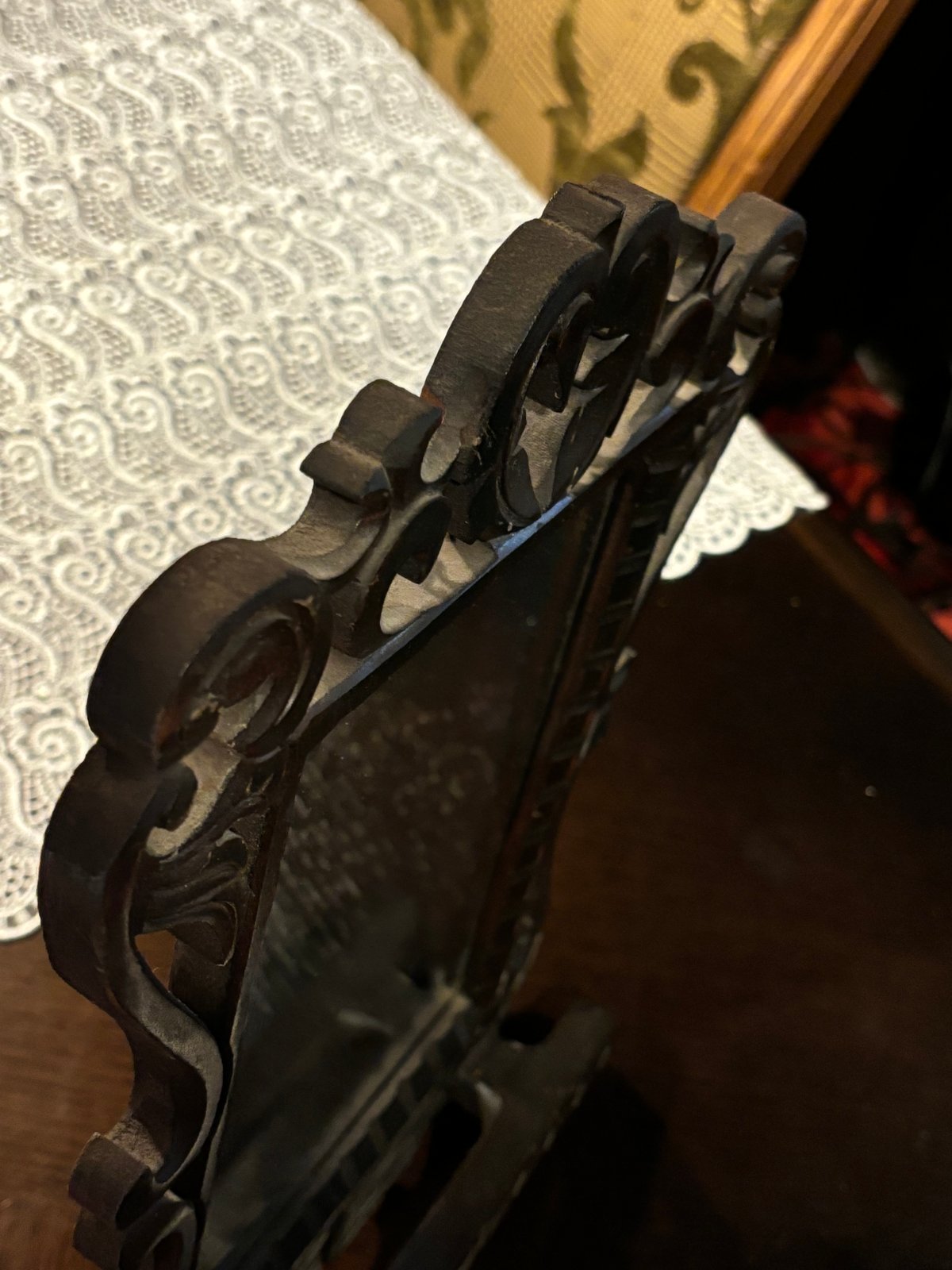 アンティーク 木彫り壁掛けミラー | アンティーク家具と喫茶キャバレー