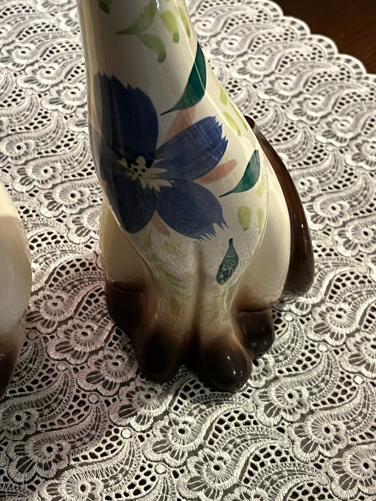 陶器 猫 ペア置物 47cm＆43cm 青花柄 ヴィンテージ調 陶器 猫 ペア置物 47cm＆43cm 青花柄 ヴィンテージ調 - メルカリ