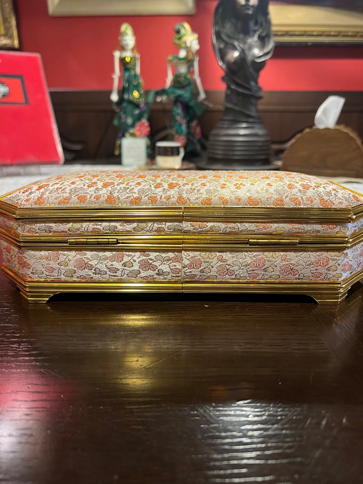 レトロな小花柄のジュエリーボックス | アンティーク家具と喫茶