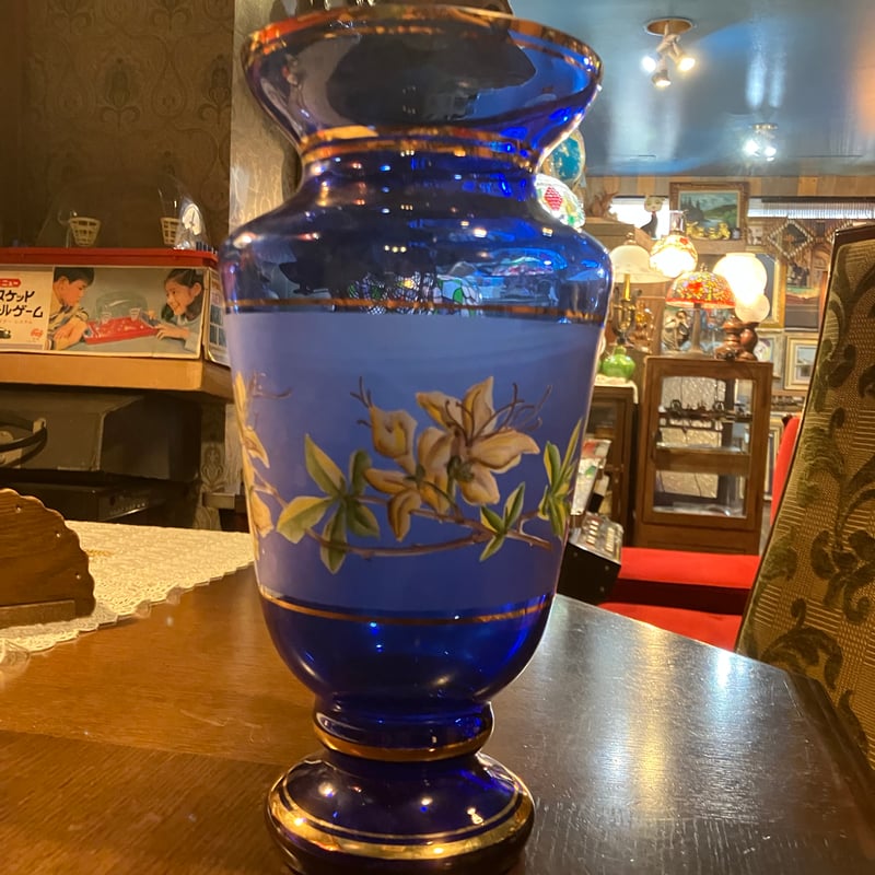 ボヘミア 花瓶 箱なし | アンティーク家具と喫茶キャバレーのネット