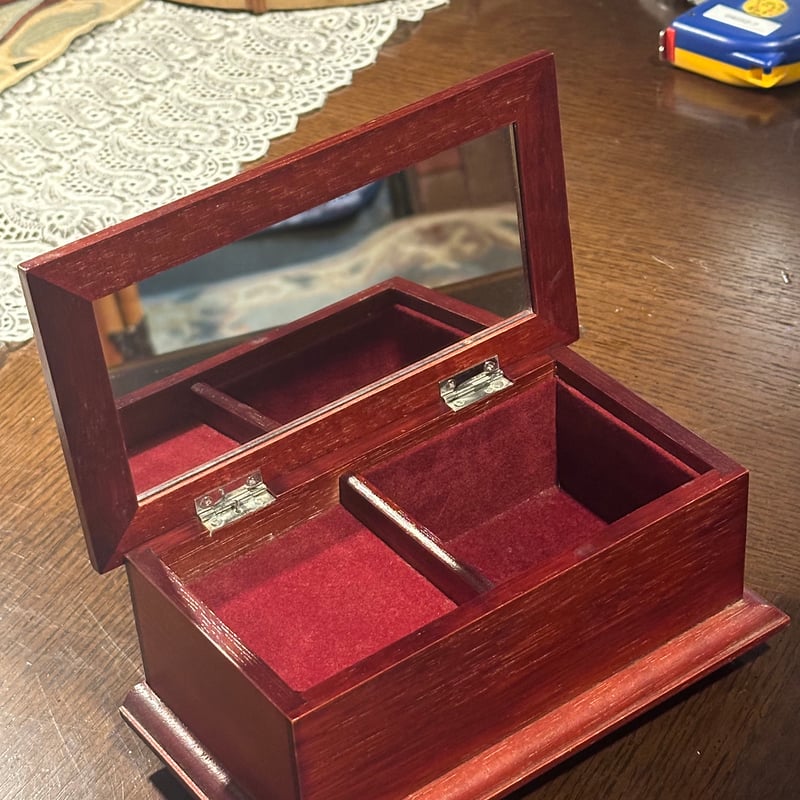 ビンテージ カメオジュエリーBOX | アンティーク家具と喫茶キャバレー