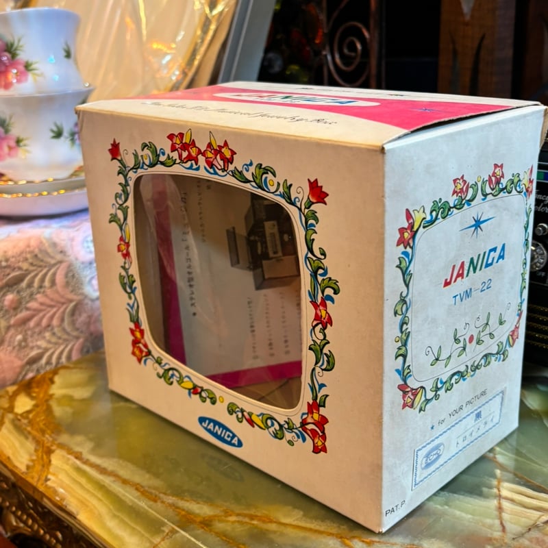 JANICA カラーテレビ型オルゴール | アンティーク家具と喫茶キャバレー JANICA カラーテレビ型オルゴール | アンティーク家具と喫茶キャバレー