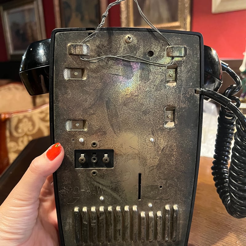 昭和レトロ】壁掛け式ダイヤル黒電話 | アンティーク家具と喫茶