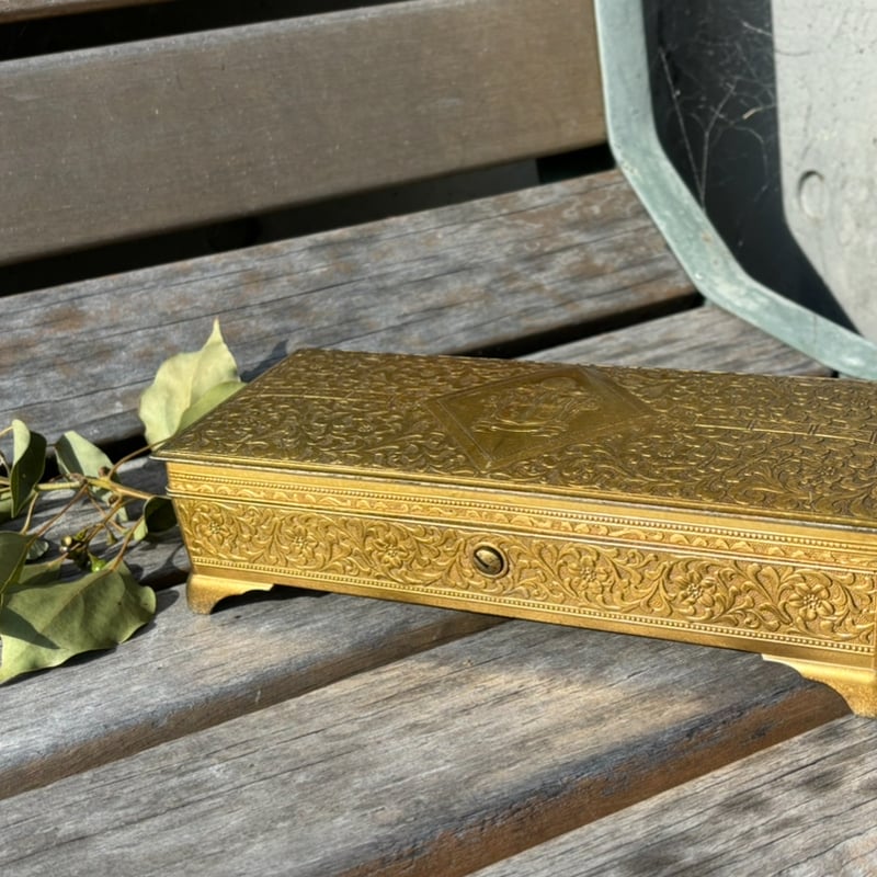 オルゴールジュエリーボックス | アンティーク家具と喫茶キャバレーの