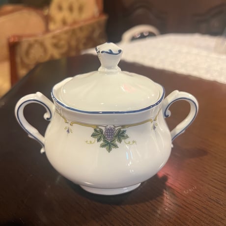 希少　純銀　ソルト、ペッパー、マスタード、シュガー入れ　4点セット 希少 純銀 ソルト、ペッパー、マスタード、シュガー入れ 4点セット